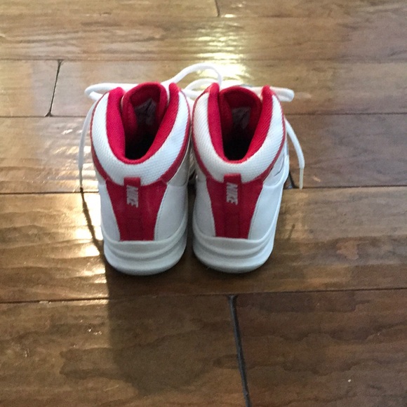 COPY - Nike youth high top sneakers - Picture 3 of 4